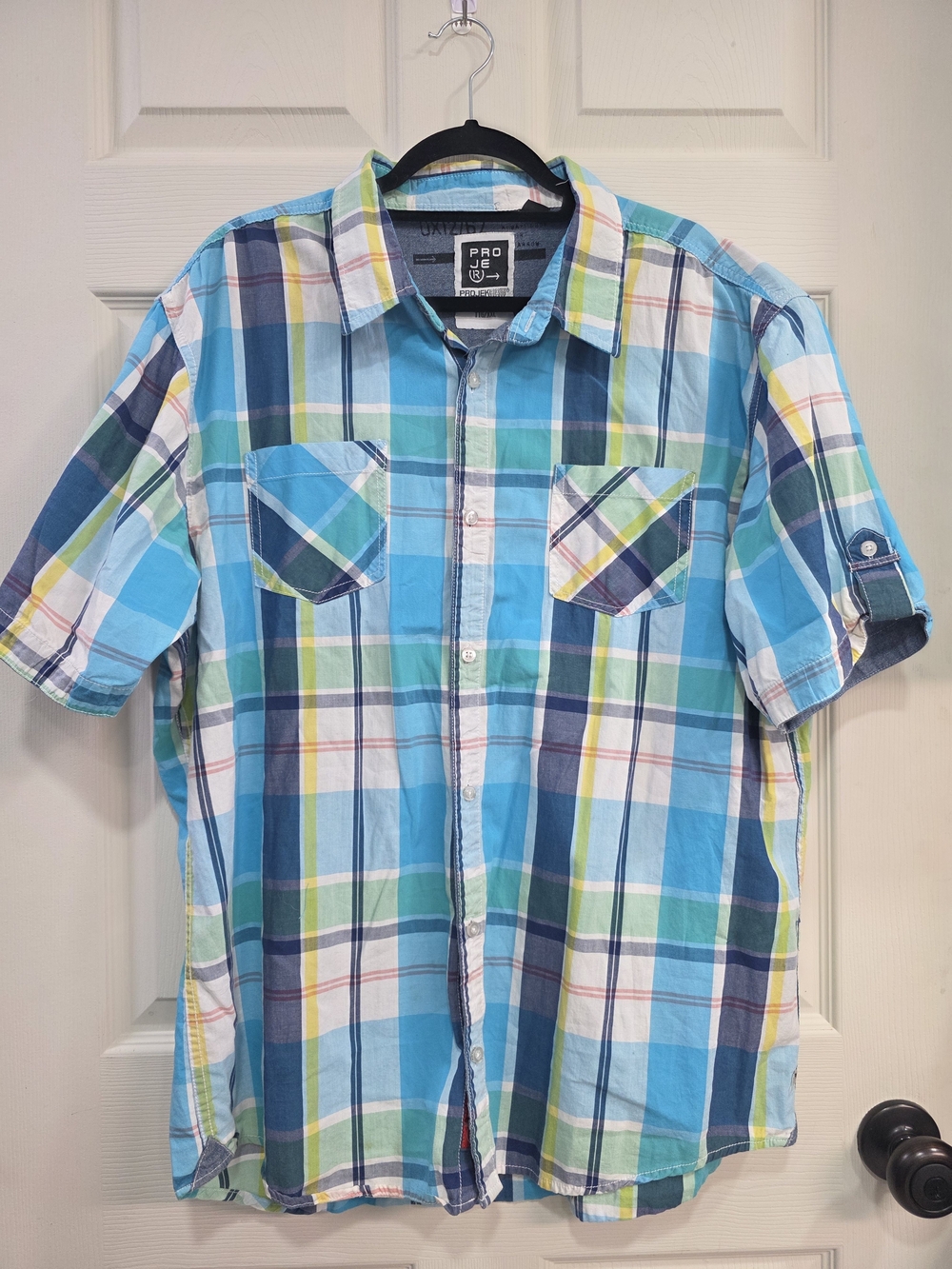 Men’s Aqua and Blue Plaid Short-Sleeve Button-Down Shirt